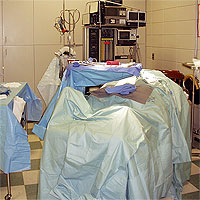 reinforced-back-table-covers-heavy-duty-non-sterile-44-x-83-96-1112.jpg
